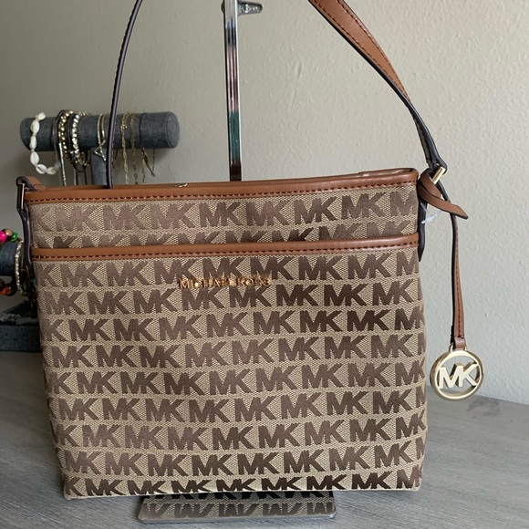mk bedford crossbody